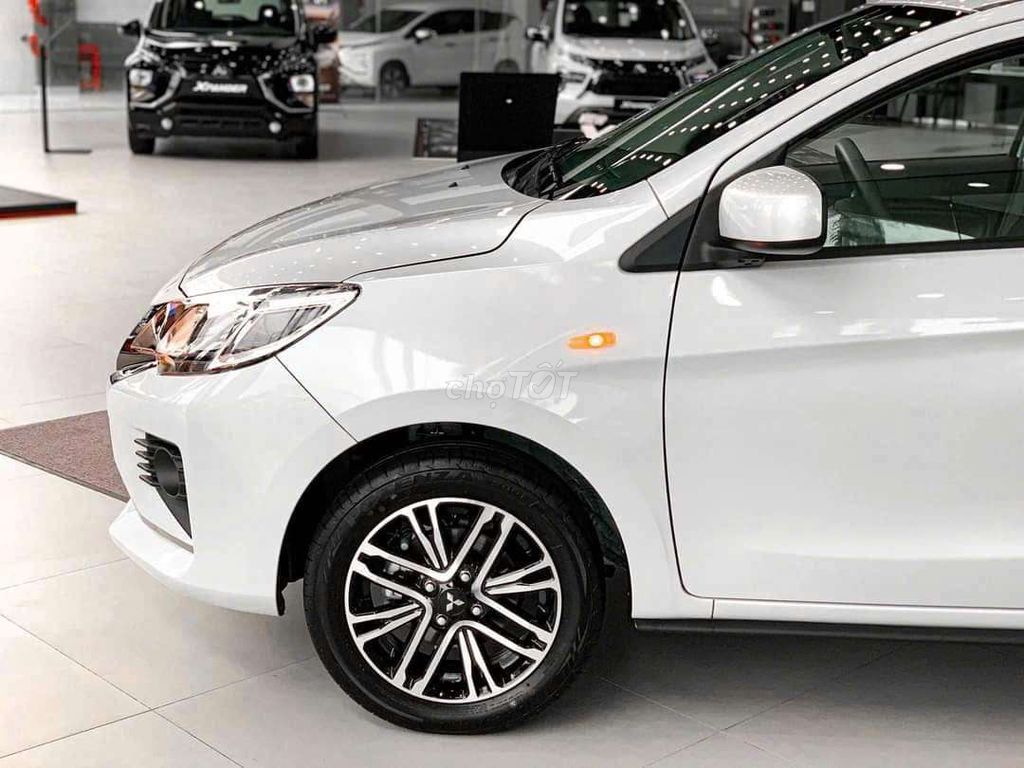 Mitsubishi Attrage 2025 - ảnh 4