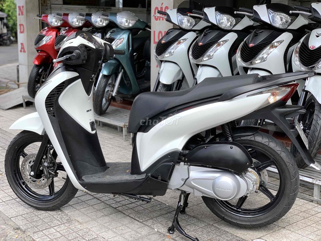 Honda 2010 - ảnh 2