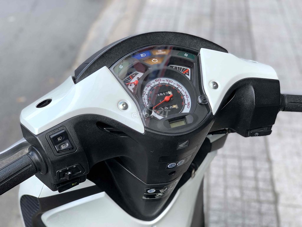 Honda 2010 - ảnh 4