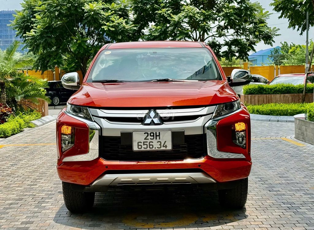 Mitsubishi Triton 2022 - ảnh 1