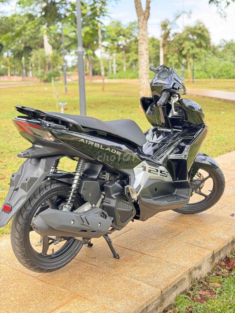 Honda Air Blade 2021 - ảnh 2