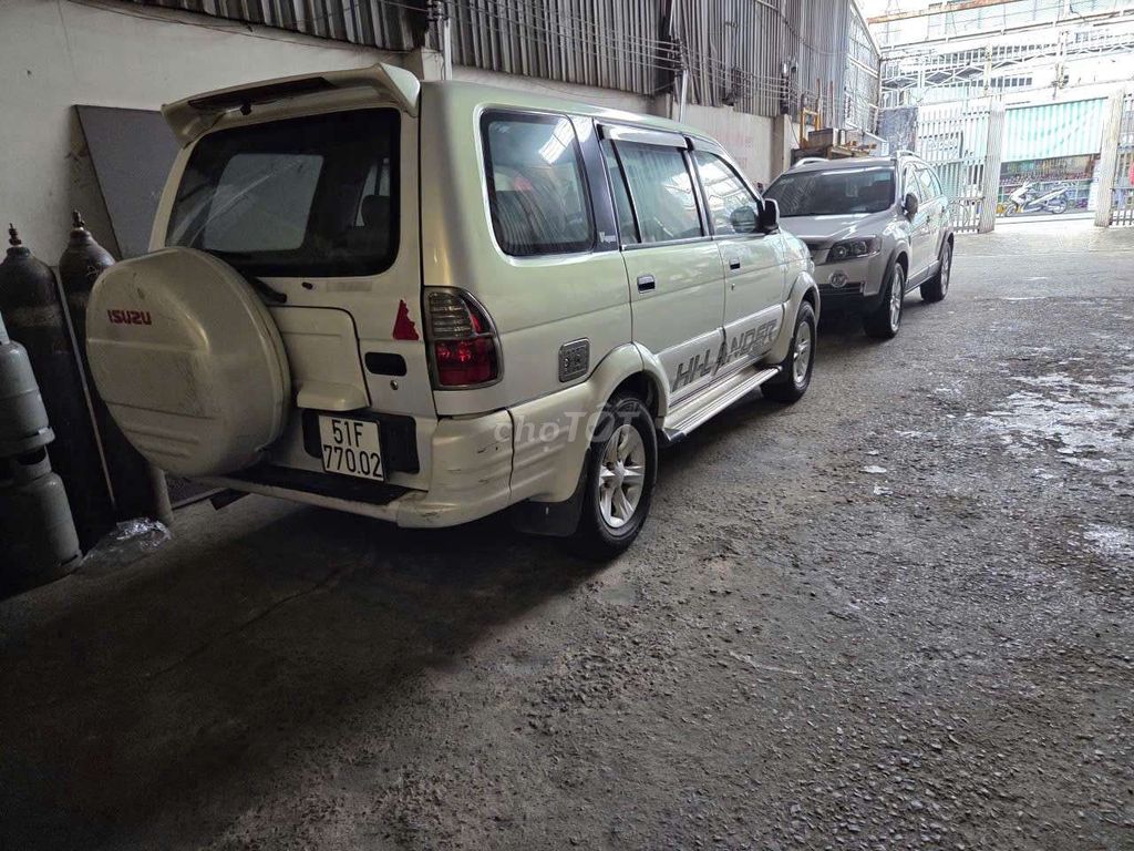 Isuzu 2006 - ảnh 1