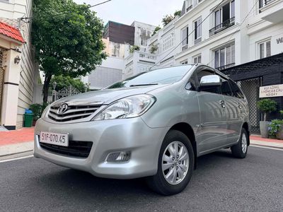 Toyota Innova 2.0G 2011 - ảnh 1