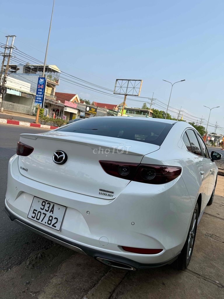 Mazda 3 - ảnh 2
