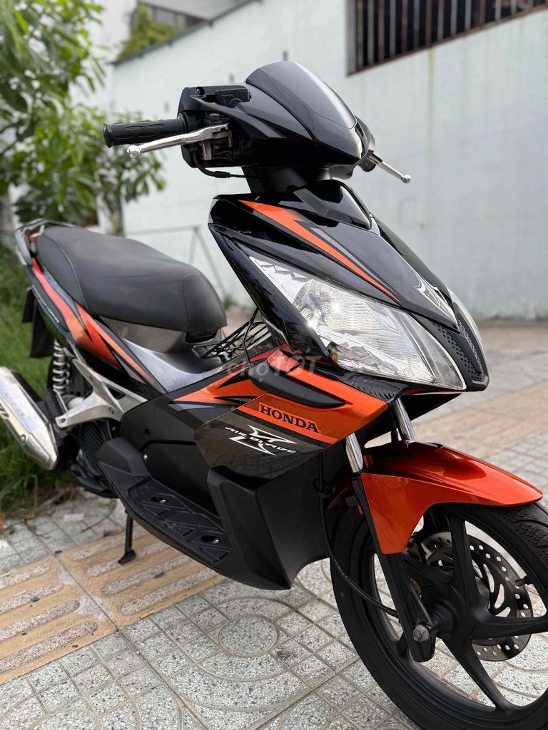 Honda Air Blade - ảnh 2