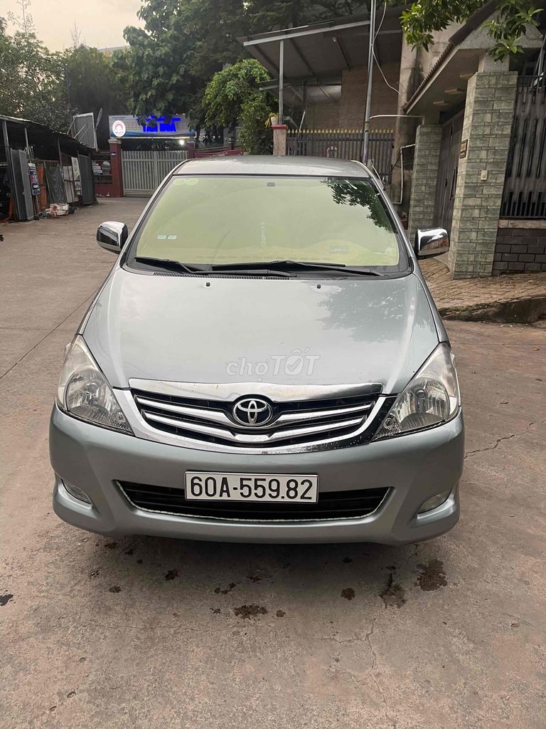 Toyota Innova G 2011 - ảnh 1