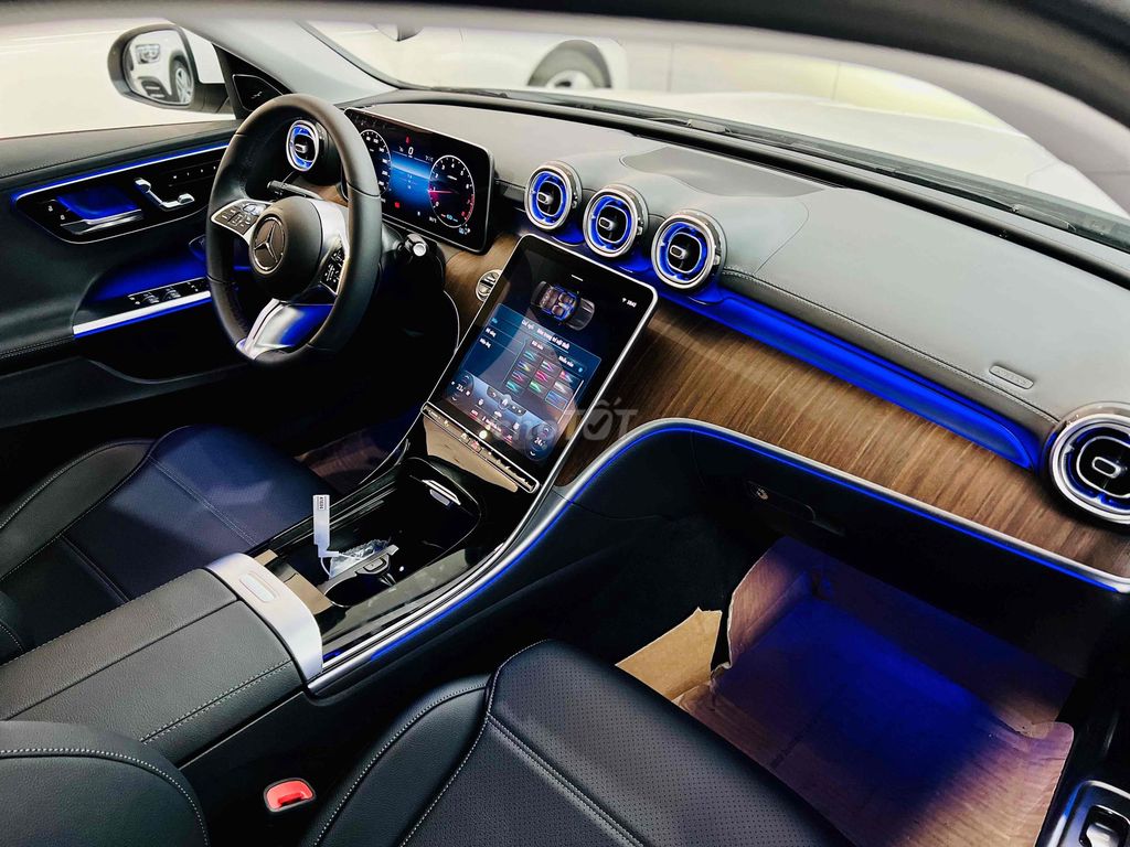 Mercedes-Benz - ảnh 4