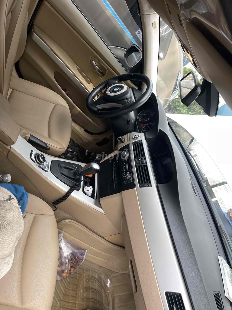BMW 2011 - ảnh 3
