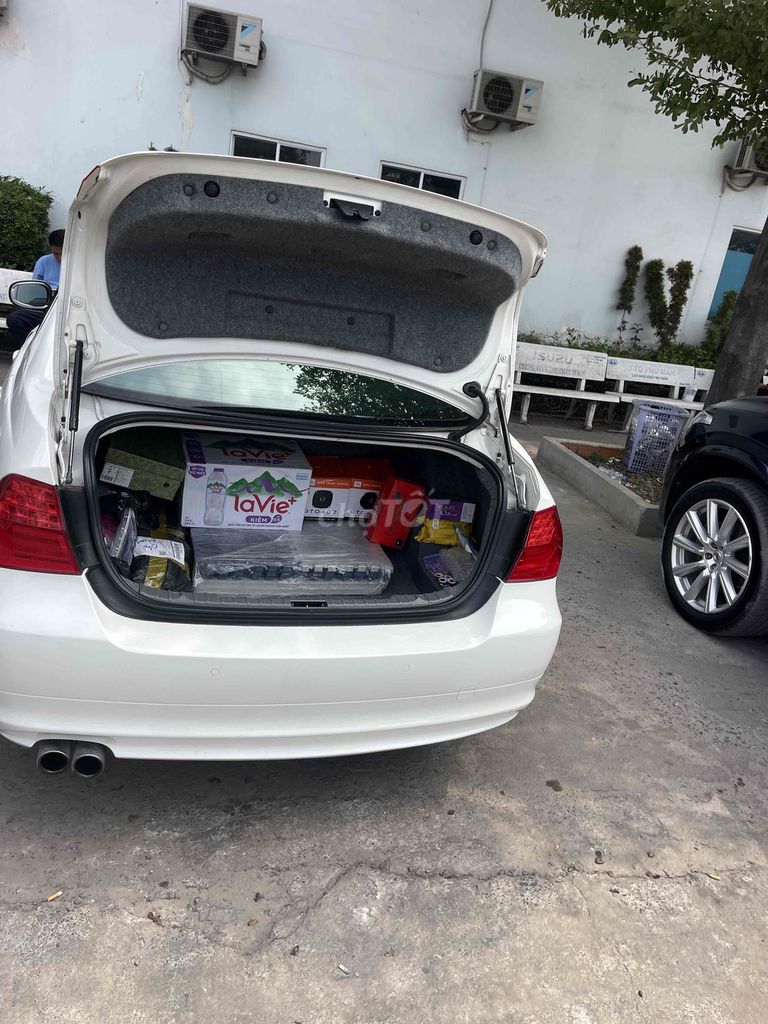 BMW 2011 - ảnh 5
