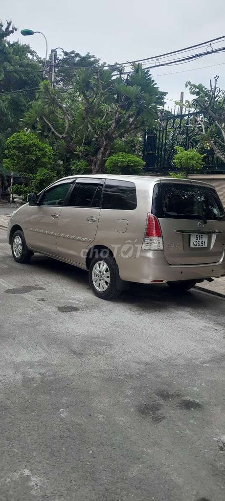Toyota Innova 2011 - ảnh 3