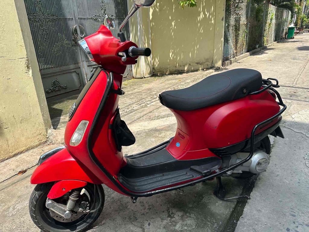 Piaggio Vespa 2006 - ảnh 1