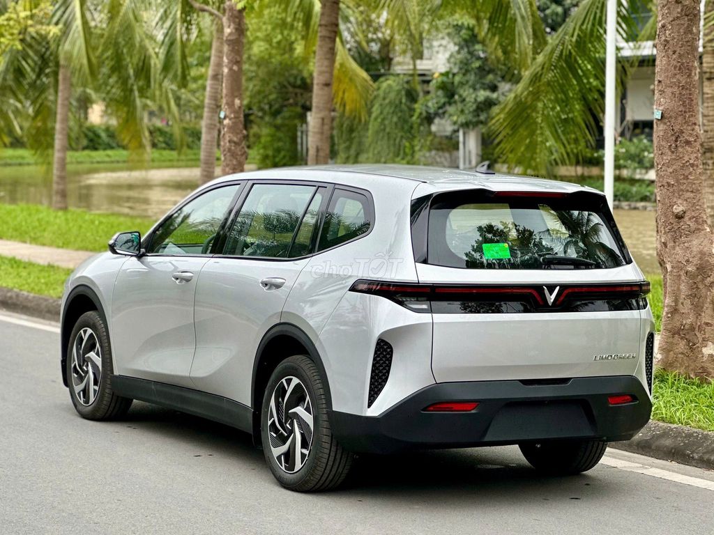 VinFast Limo Green 2026 - ảnh 3
