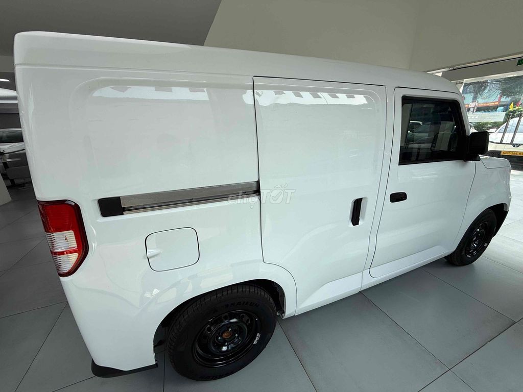 VinFast EC VAN - ảnh 2