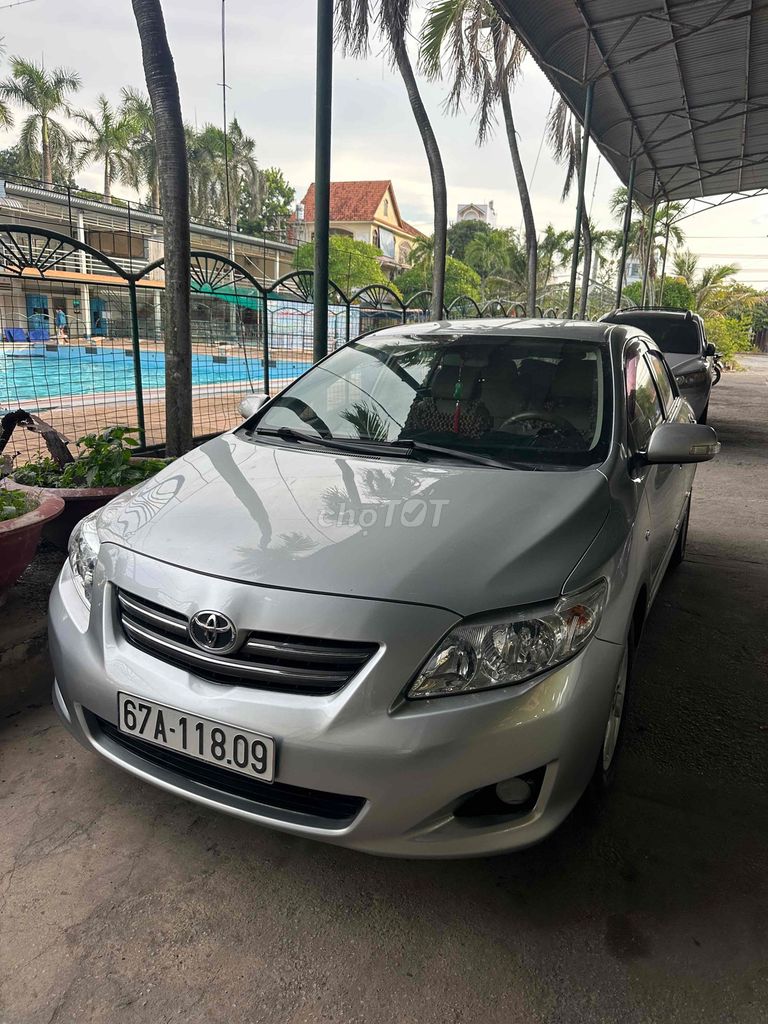 Toyota Corolla Altis 2010 - ảnh 1