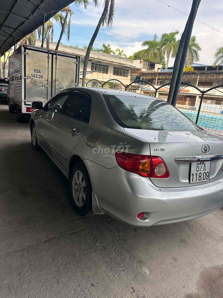 Toyota Corolla Altis 2010 - ảnh 3