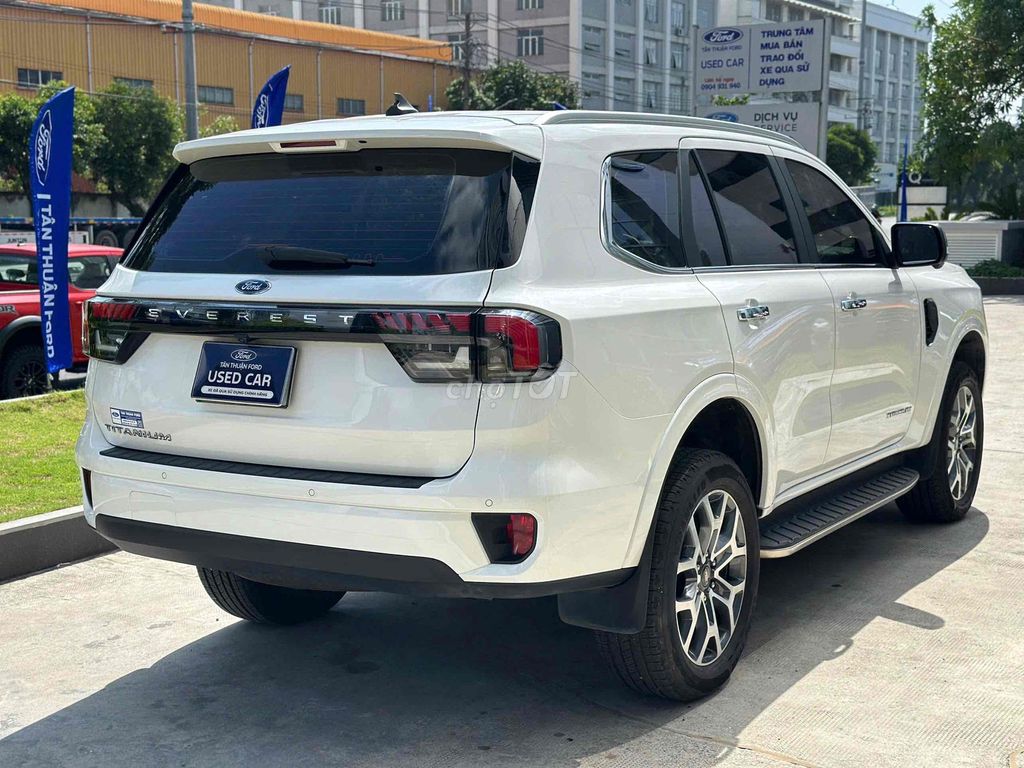 Ford Everest 2025 - ảnh 4