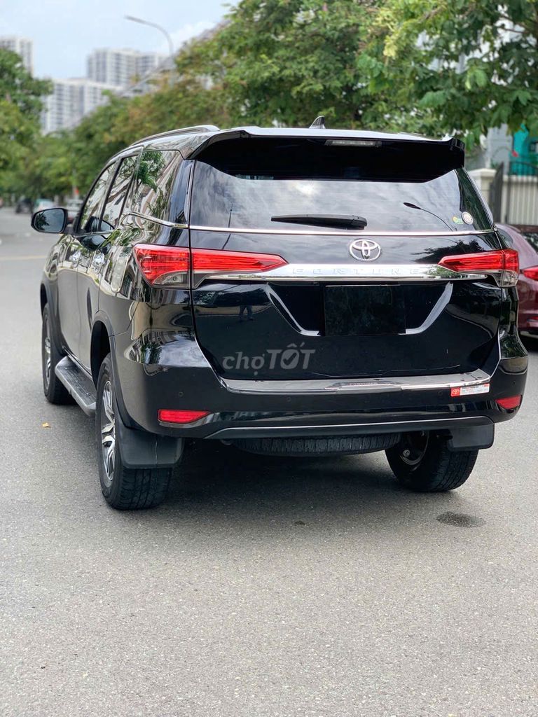 Toyota Fortuner 2.4G 4x2 AT 2021 - ảnh 3
