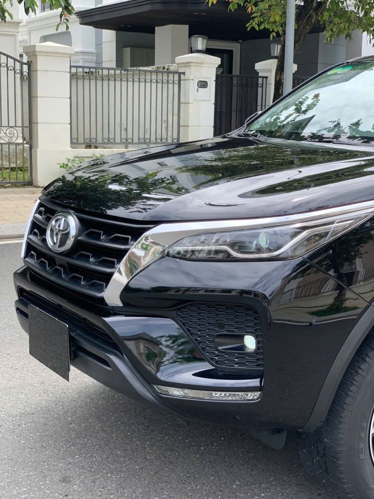 Toyota Fortuner 2.4G 4x2 AT 2021 - ảnh 4