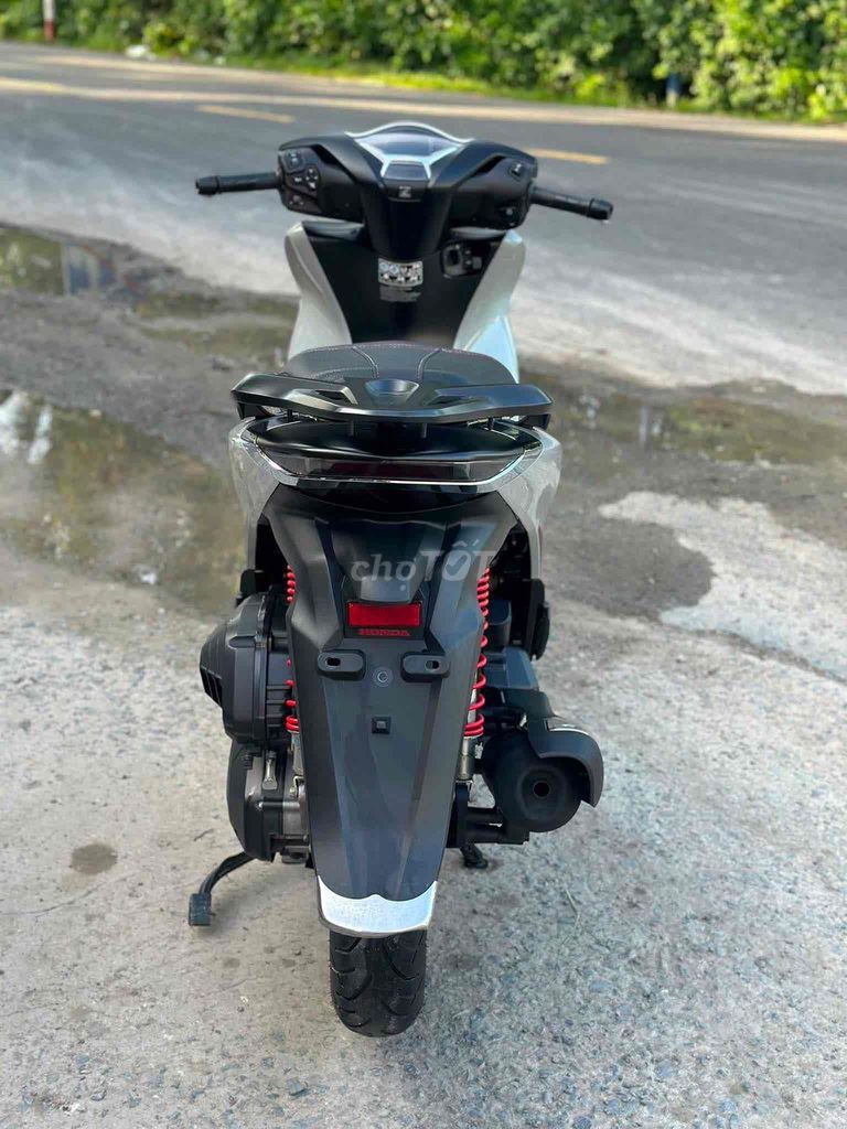 Honda SH 2024 - ảnh 2