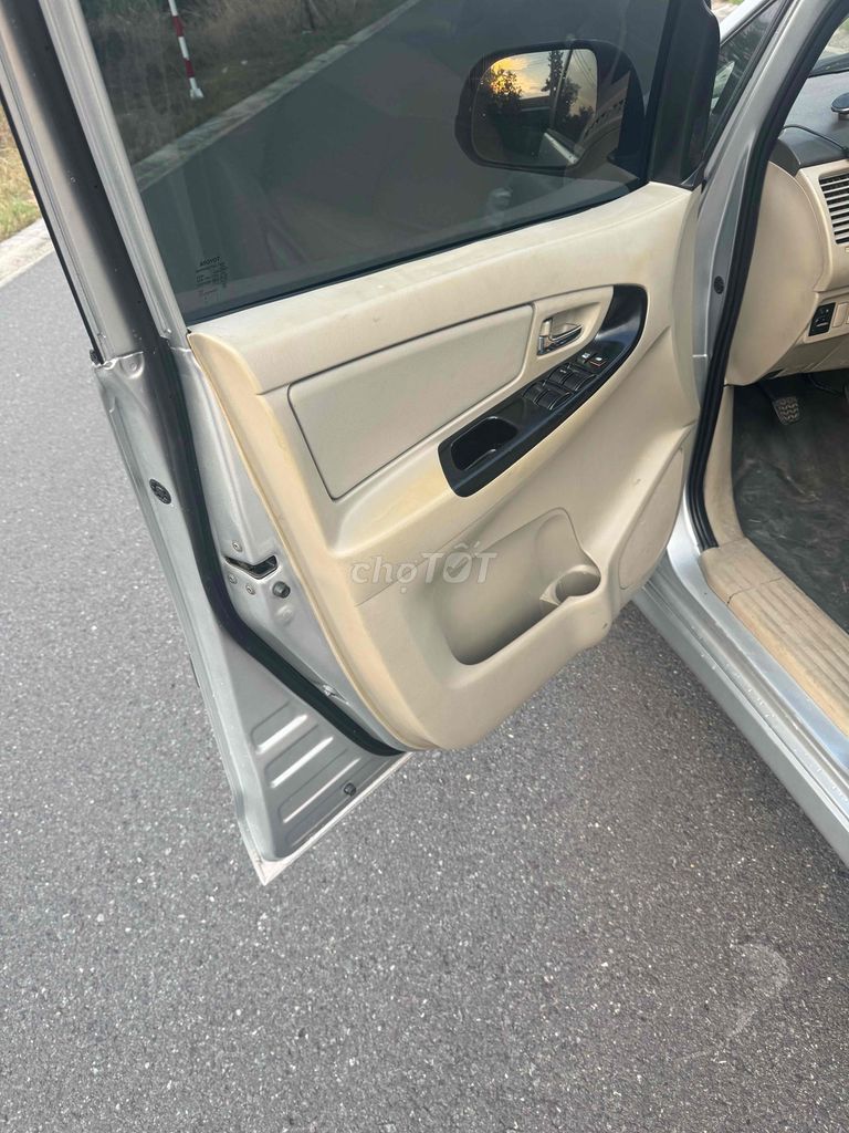 Toyota Innova 2015 - ảnh 5