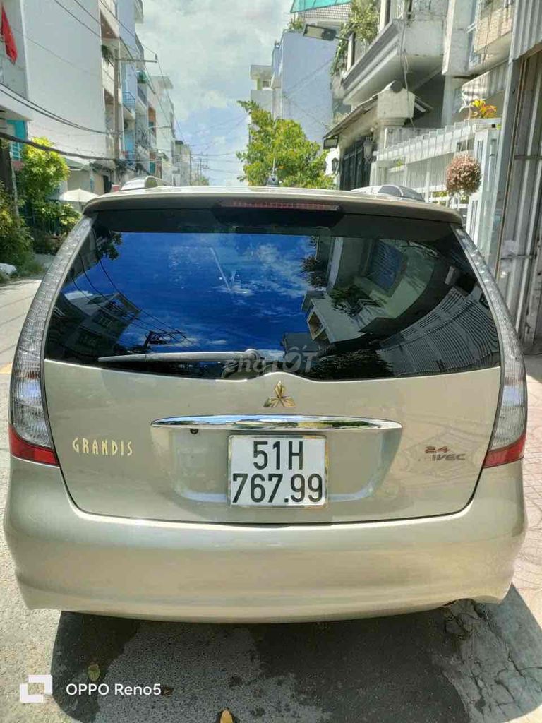 Mitsubishi Grandis 2009 - ảnh 1