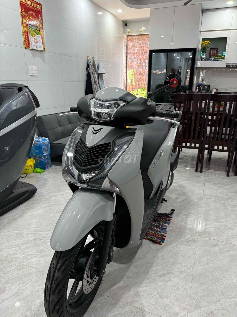 Honda SH 2018 - ảnh 1