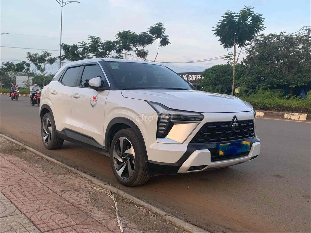 Mitsubishi 2024 - ảnh 1