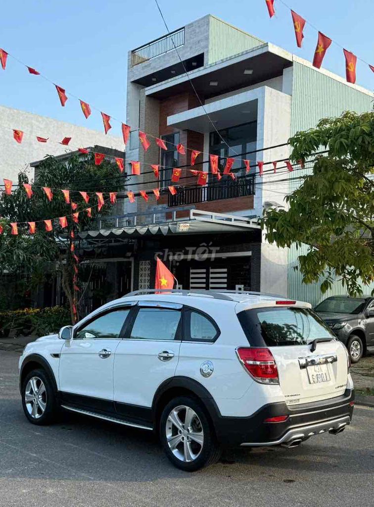 Chevrolet Captiva 2015 - ảnh 1