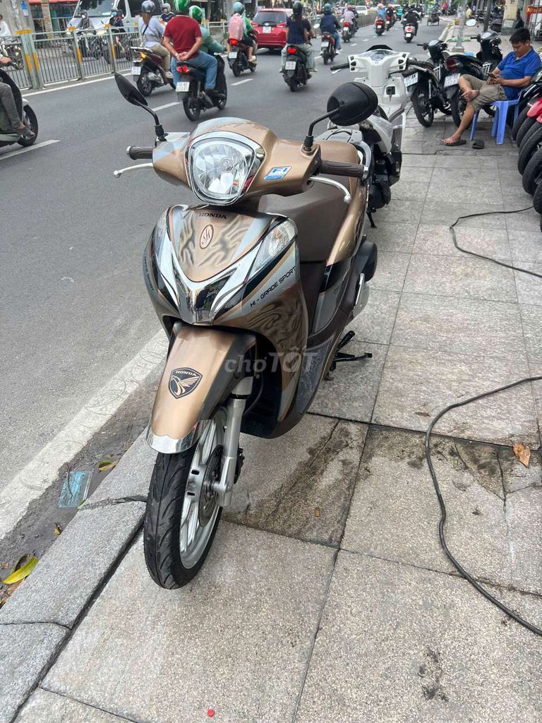 Honda SH Mode 2018 - ảnh 2