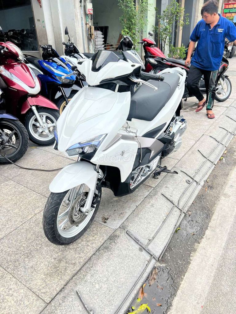 Honda Air Blade 2017 - ảnh 1