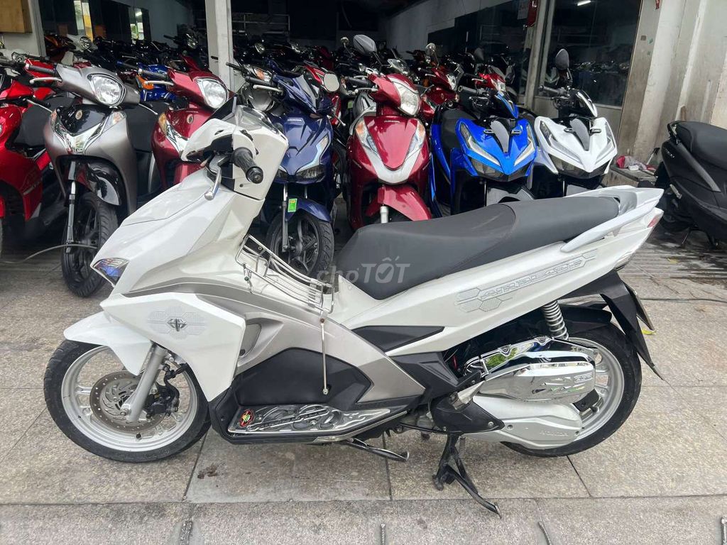 Honda Air Blade 2017 - ảnh 3