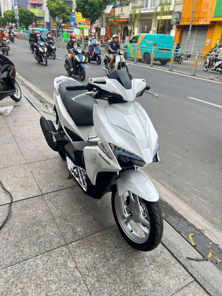 Honda Air Blade 2017 - ảnh 4