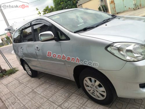 Toyota Innova G 2011 - ảnh 2
