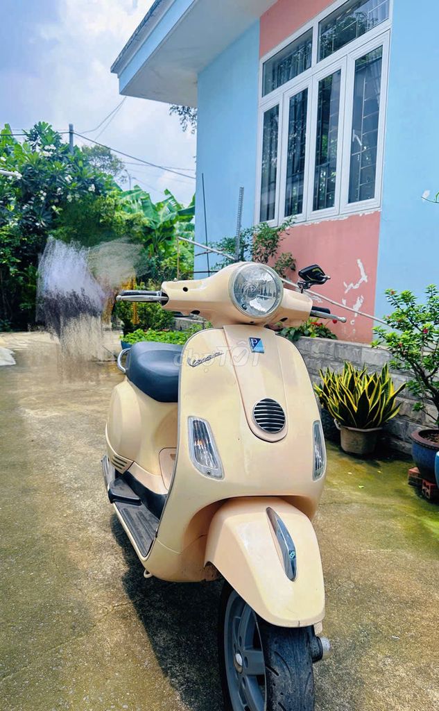 Piaggio Vespa 2010 - ảnh 1