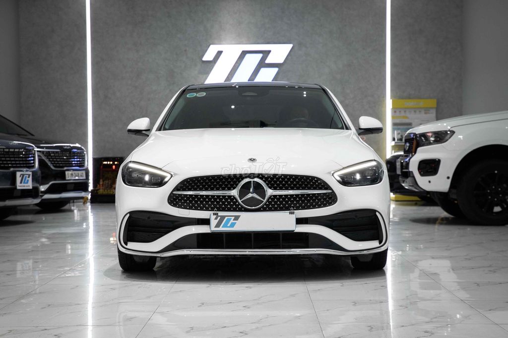 Mercedes-Benz 2022 - ảnh 1