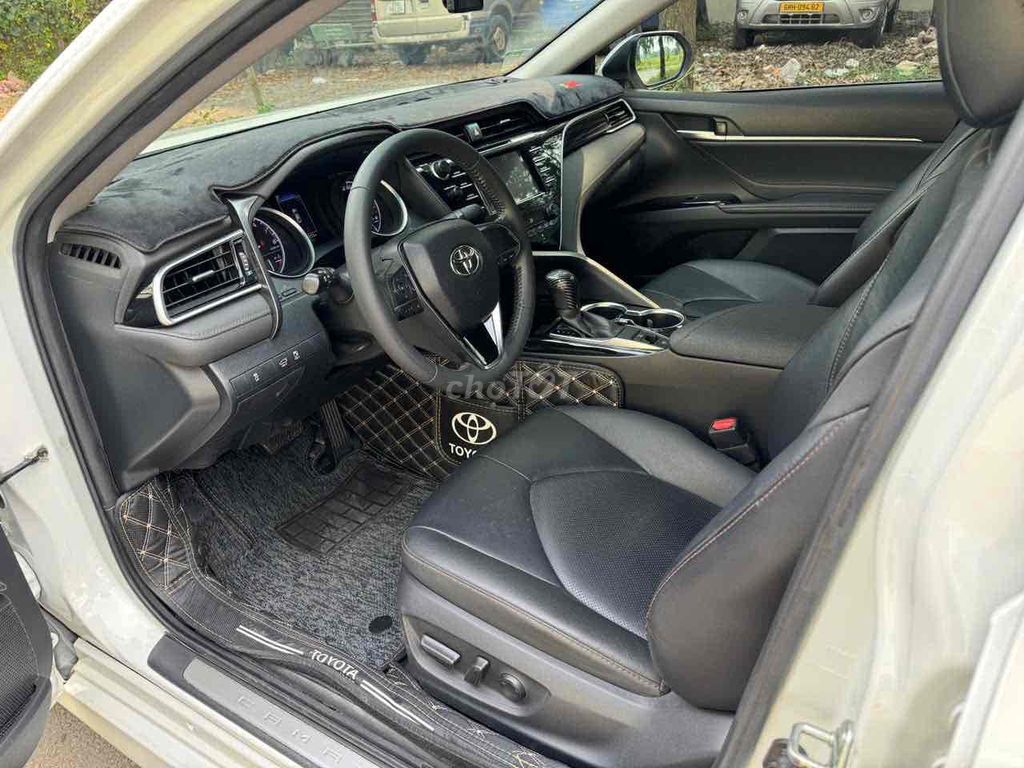 Toyota Camry 2.0G 2021 - ảnh 3
