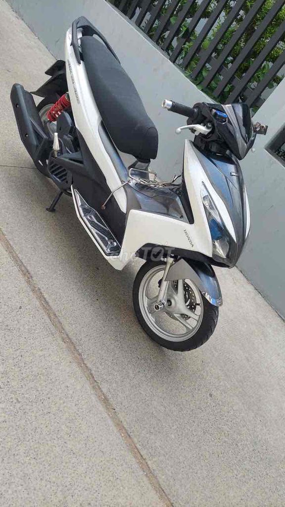 Honda Air Blade 2015 - ảnh 4
