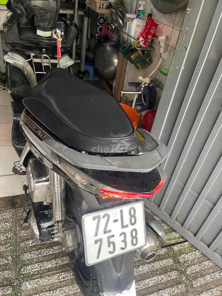 Honda Air Blade 2010 - ảnh 4