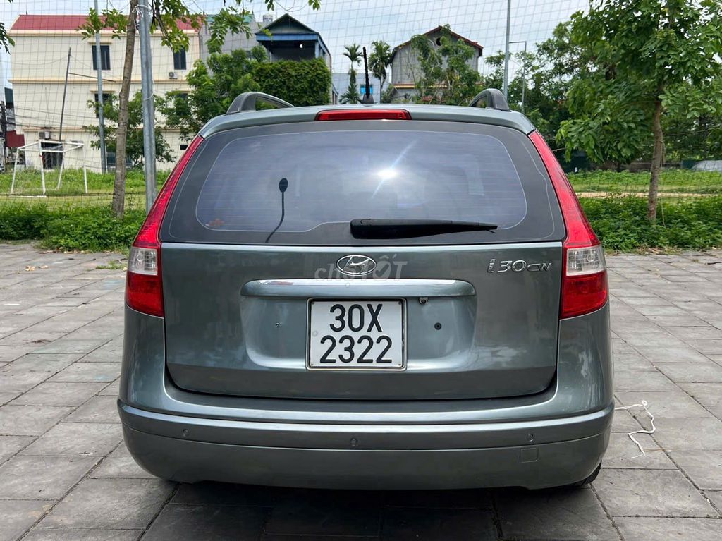 Hyundai 2010 - ảnh 2