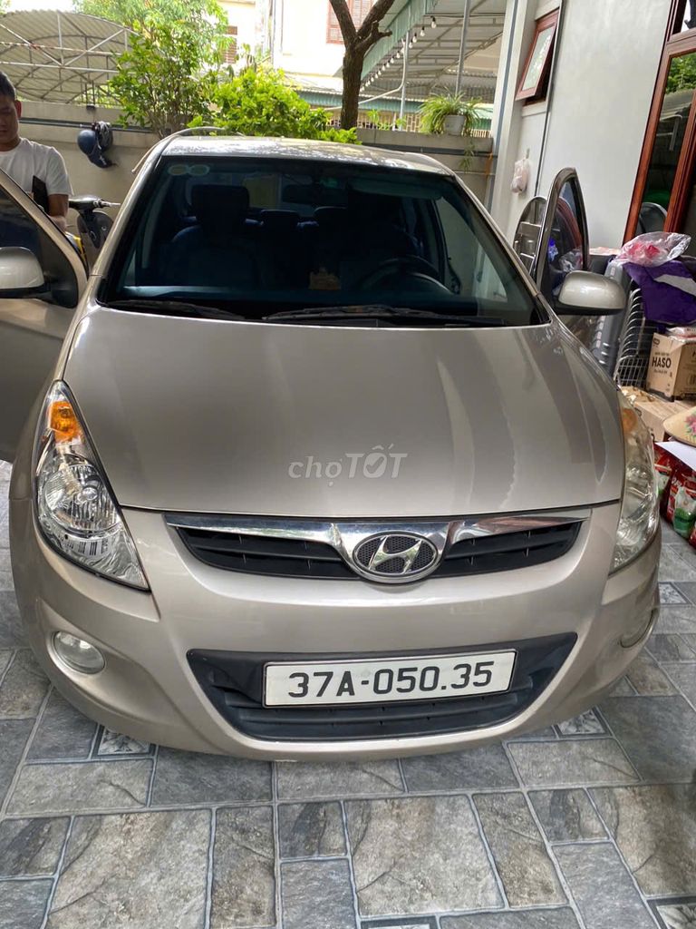 Hyundai i20 2011 - ảnh 1
