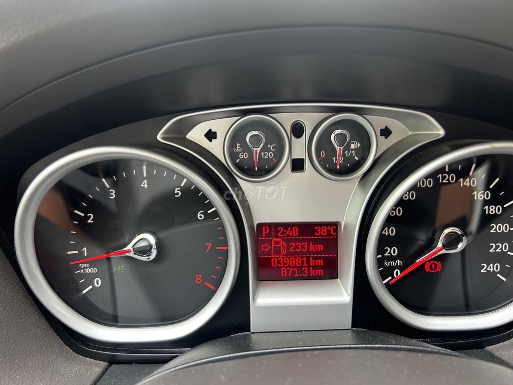 Ford Focus 2011 - ảnh 1