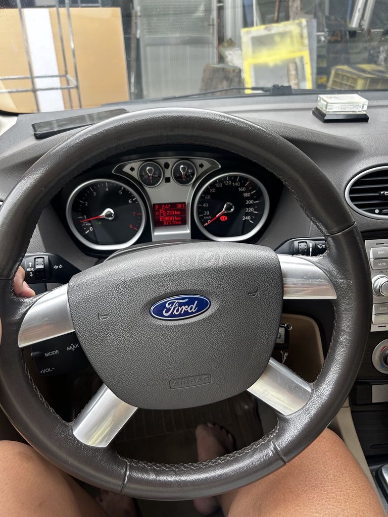 Ford Focus 2011 - ảnh 4