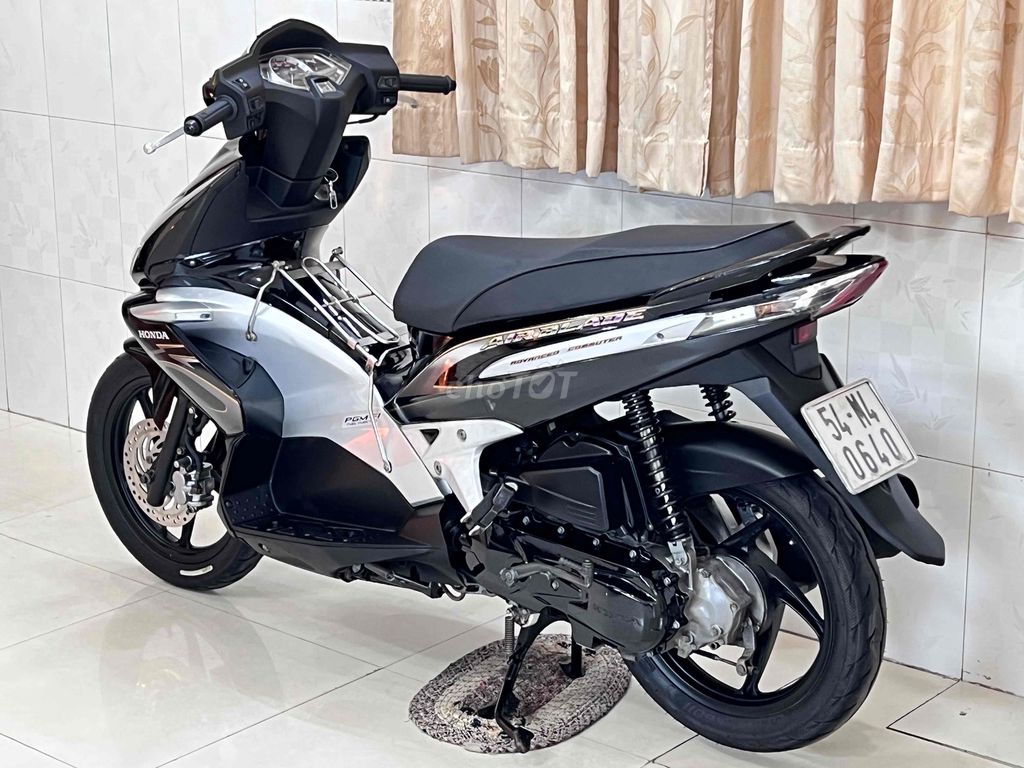 Honda 2010 - ảnh 2
