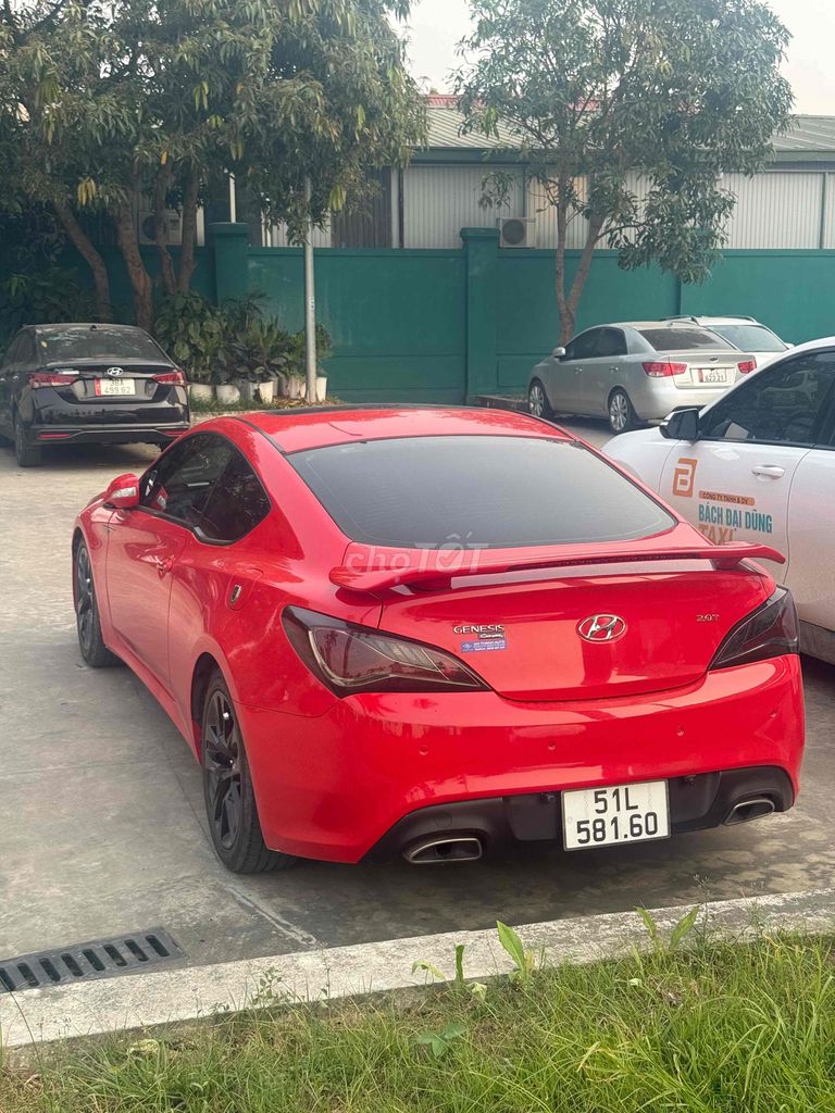 Hyundai Genesis 2012 - ảnh 3
