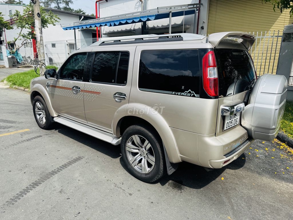 Ford Everest 2009 - ảnh 3