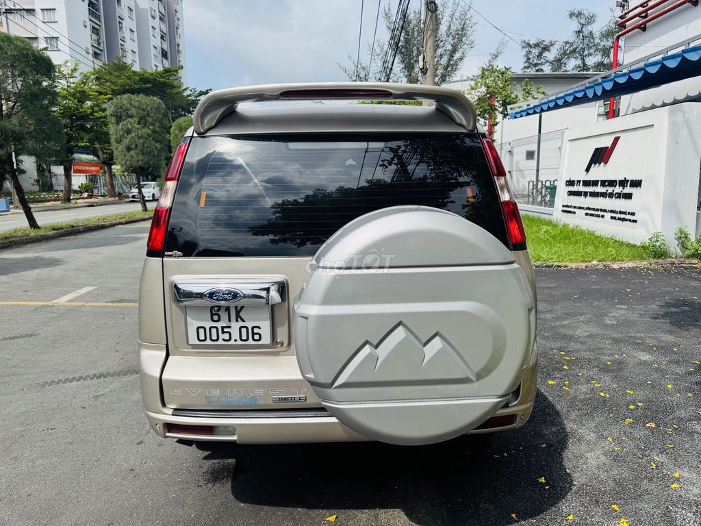 Ford Everest 2009 - ảnh 4