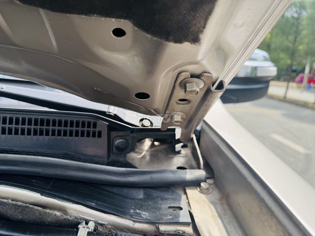 Ford Everest 2009 - ảnh 5