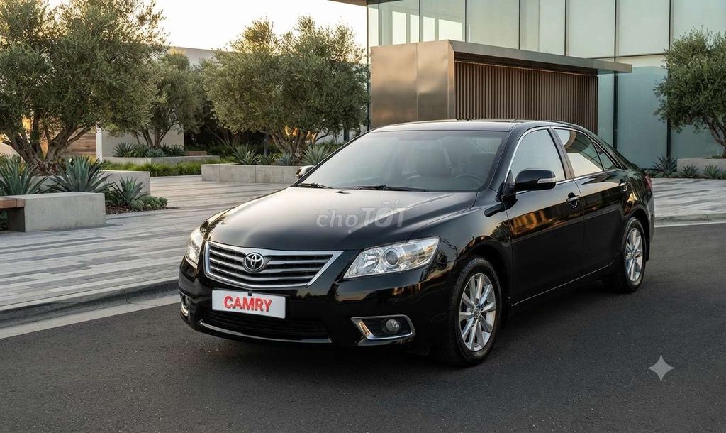 Toyota Camry 2.4G - ảnh 1