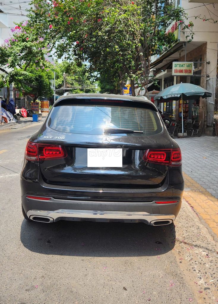 Mercedes-Benz GLC 2021 - ảnh 2