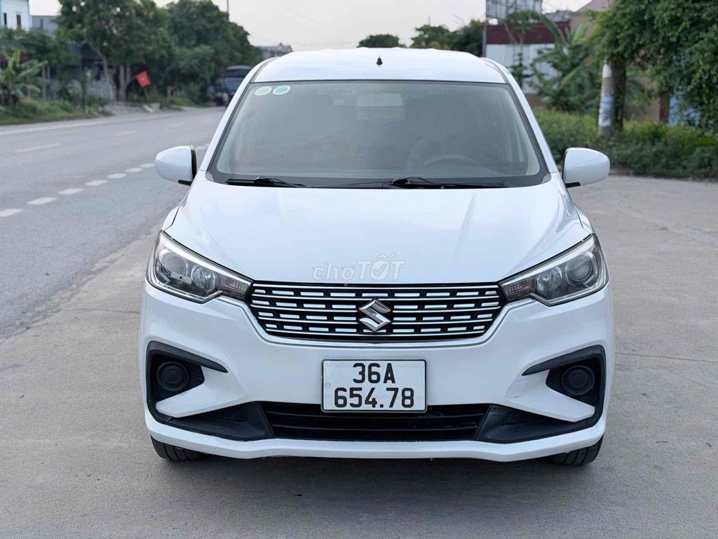 Suzuki Ertiga 2021 - ảnh 1